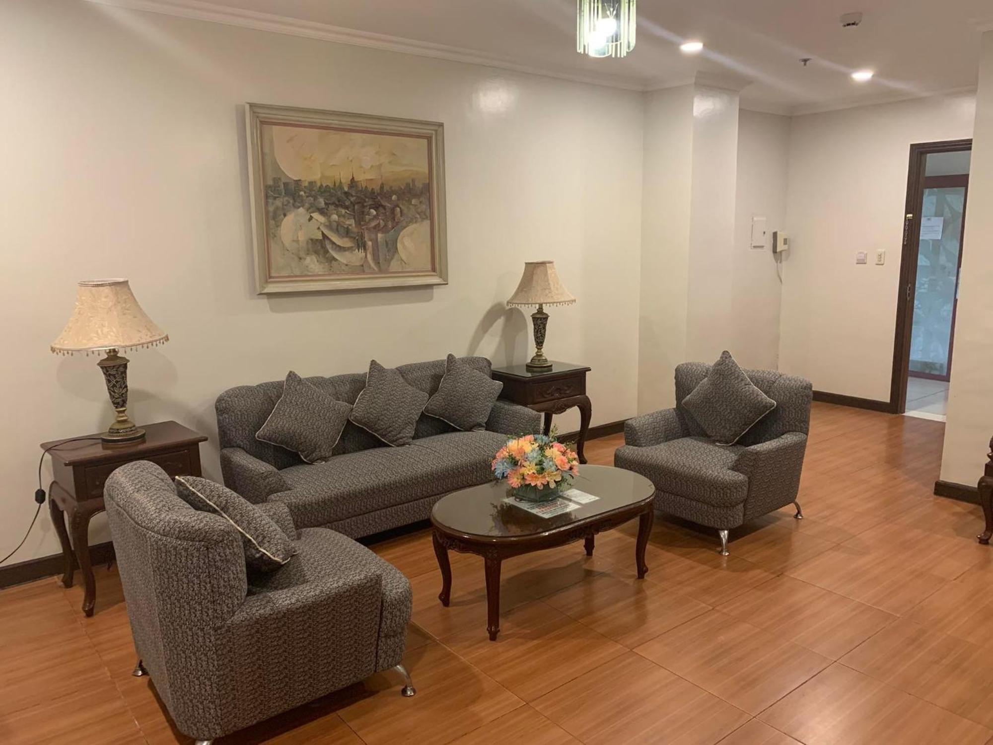 Crown Royale Hotel Balanga Kültér fotó