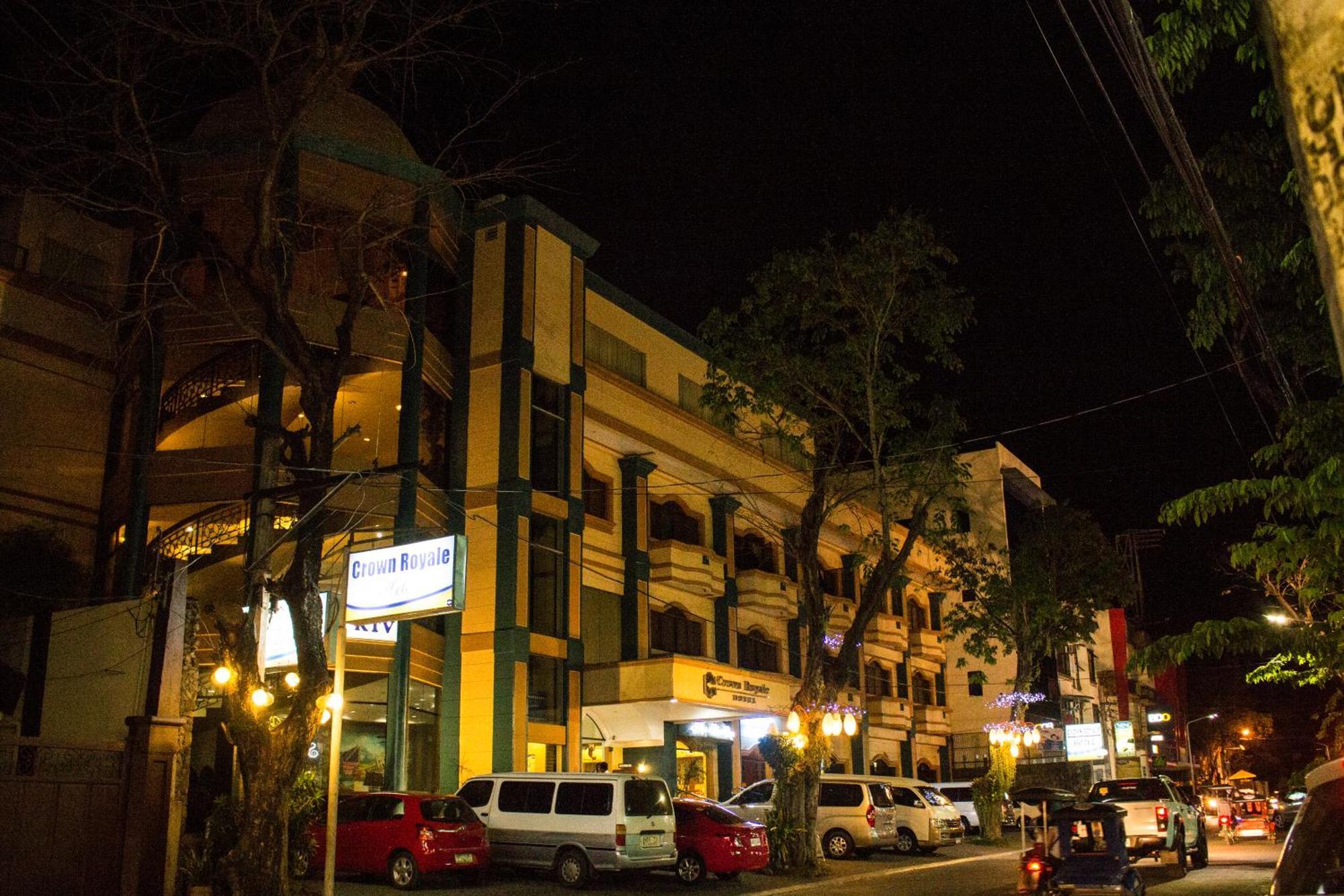 Crown Royale Hotel Balanga Kültér fotó