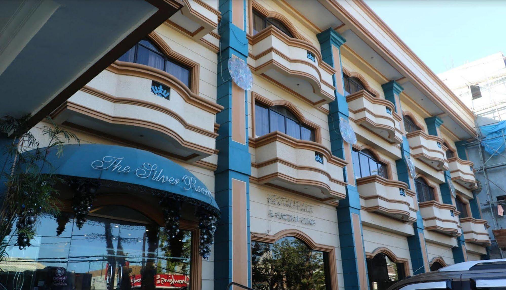 Crown Royale Hotel Balanga Kültér fotó