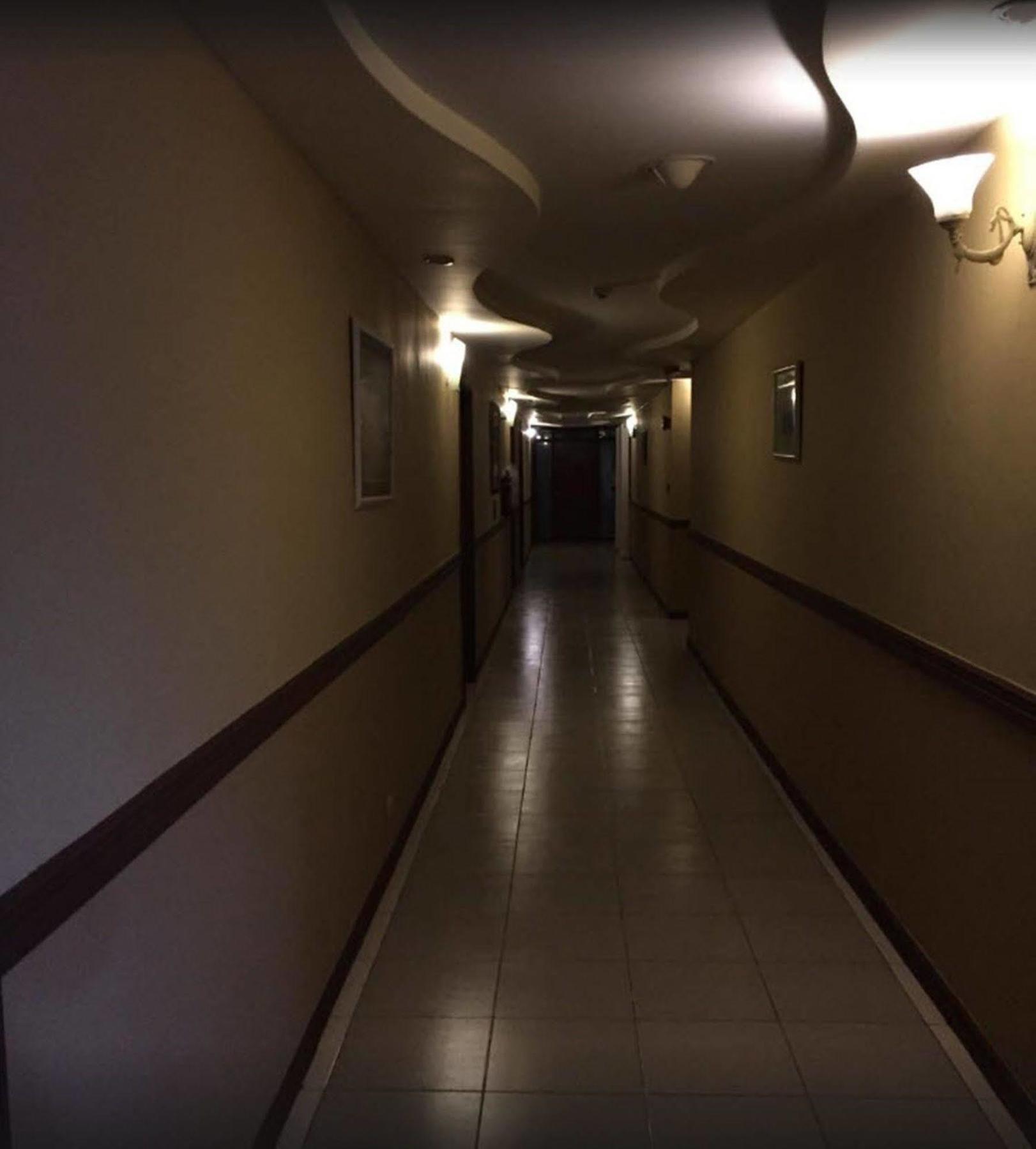 Crown Royale Hotel Balanga Kültér fotó